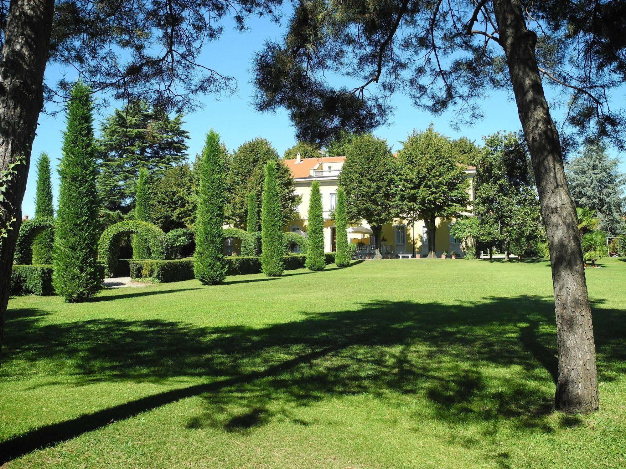 Villa Verganti Veronesi Inveruno Exterior photo